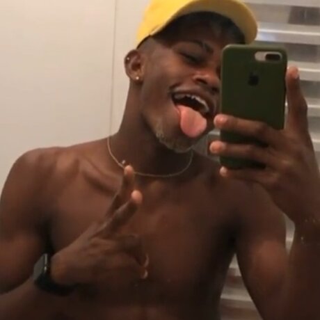 Nacktes geleaktes OnlyFans-Foto von Karlos  Villa