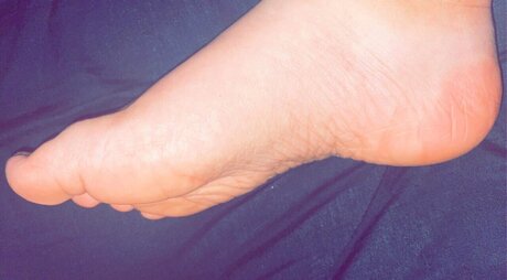 Nacktes geleaktes OnlyFans-Foto von Chuckys Bride