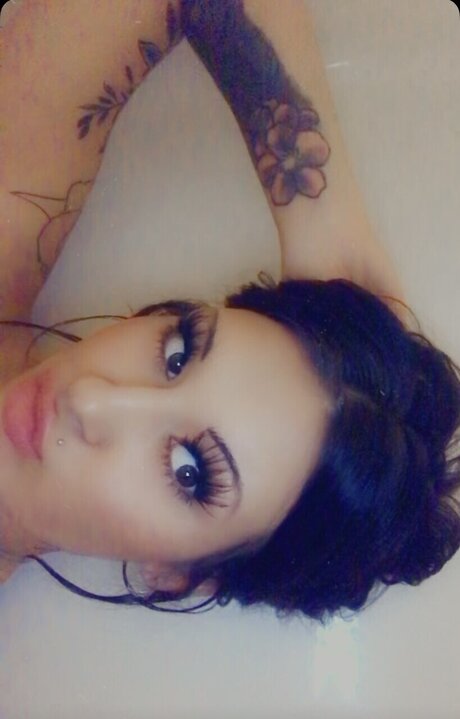 Nacktes geleaktes OnlyFans-Foto von Samantha Stafford