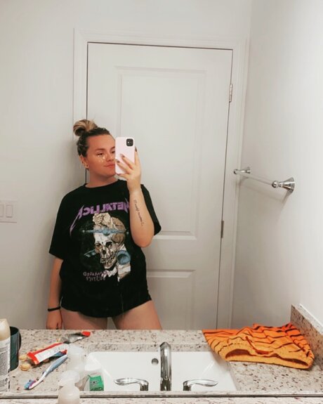 Nacktes geleaktes OnlyFans-Foto von Liza