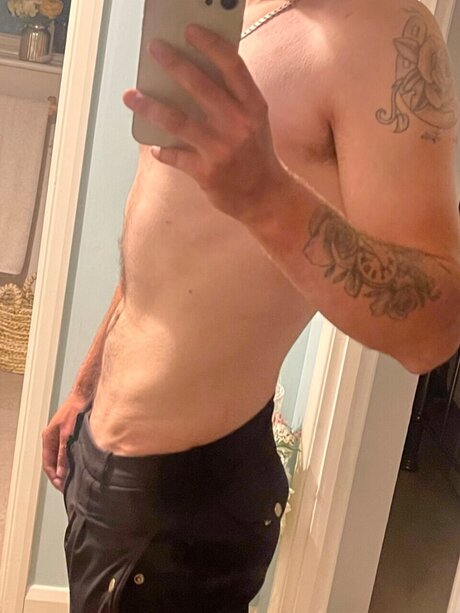 Nacktes geleaktes OnlyFans-Foto von Jake Case