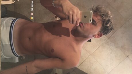 Nacktes geleaktes OnlyFans-Foto von Kevin   Vip 