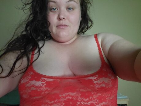Nacktes geleaktes OnlyFans-Foto von Mommaslikeitnaughtytoo
