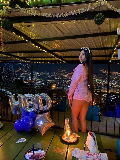 Nacktes geleaktes OnlyFans-Foto von Kendall Secrets