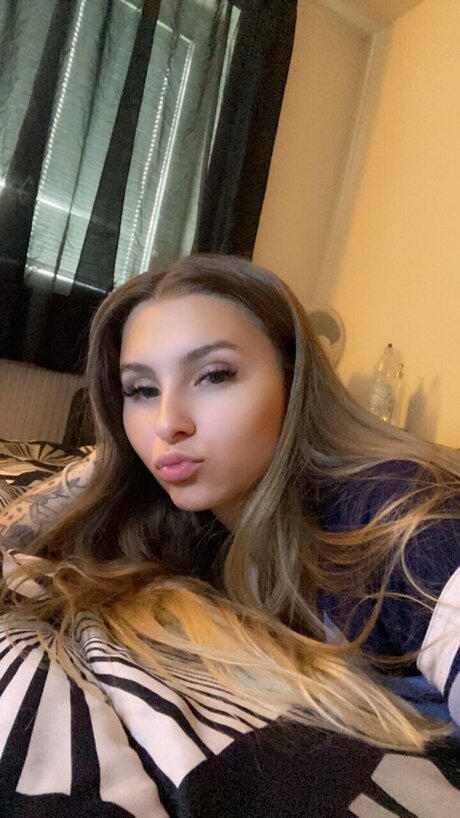 Nacktes geleaktes OnlyFans-Foto von Rae