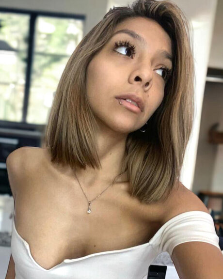 Nacktes geleaktes OnlyFans-Foto von Nat