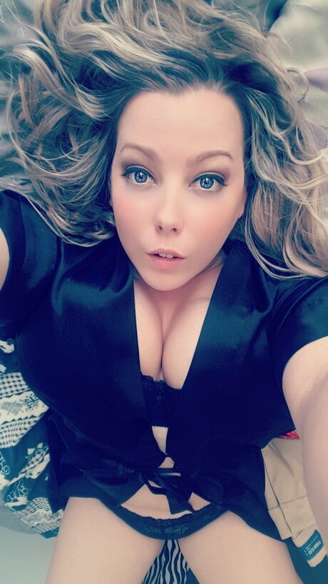 Nacktes geleaktes OnlyFans-Foto von Beauty4agent