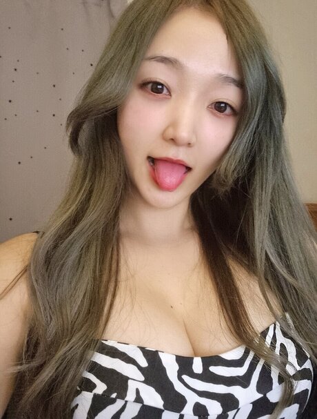Nacktes geleaktes OnlyFans-Foto von Jiyu