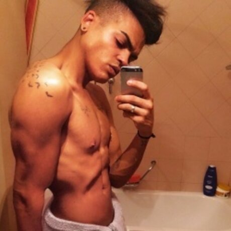 Nacktes geleaktes OnlyFans-Foto von Dotado23cm