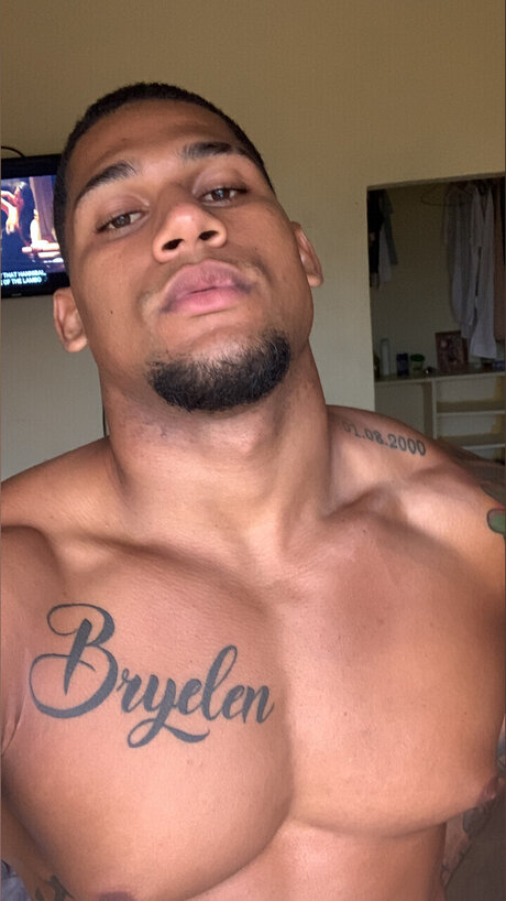 Nacktes geleaktes OnlyFans-Foto von Bryan Garcia