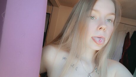 Nacktes geleaktes OnlyFans-Foto von Lilpuddle