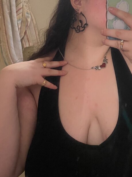 Nacktes geleaktes OnlyFans-Foto von Venus
