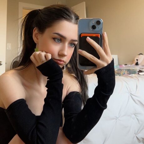 Nacktes geleaktes OnlyFans-Foto von  Gxddesschlxe 