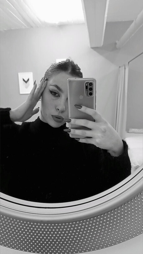 Nacktes geleaktes OnlyFans-Foto von Amoret  Sexting  Vc