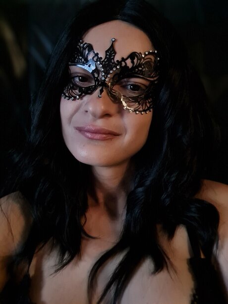 Nacktes geleaktes OnlyFans-Foto von Mysterious Lady