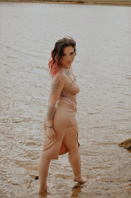 Nacktes geleaktes OnlyFans-Foto von Playful Peach