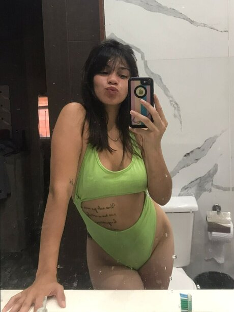 Nacktes geleaktes OnlyFans-Foto von Nicole