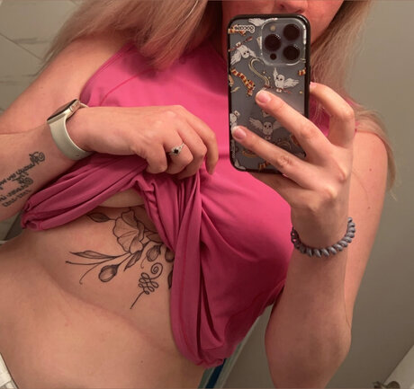 Nacktes geleaktes OnlyFans-Foto von Playfulbun92