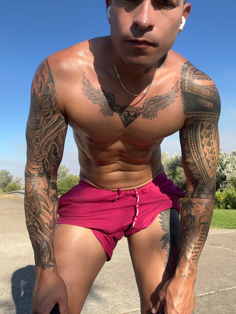 Nacktes geleaktes OnlyFans-Foto von Andres