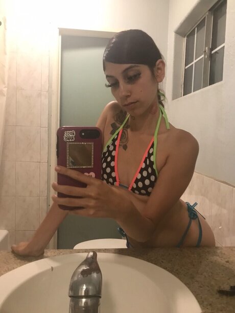 Nacktes geleaktes OnlyFans-Foto von Greedy