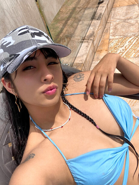 Nacktes geleaktes OnlyFans-Foto von Millon