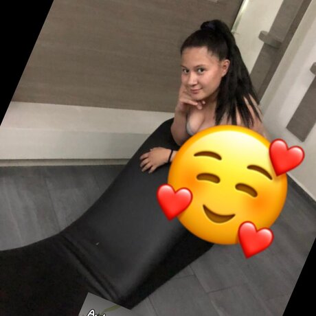 Nacktes geleaktes OnlyFans-Foto von Minerva Pea Gonzalez