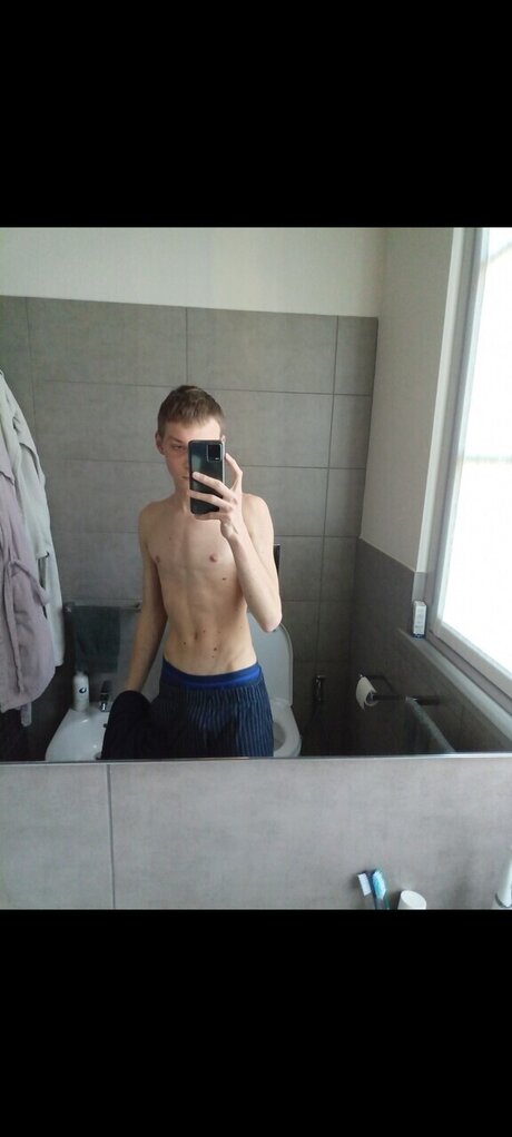 Nacktes geleaktes OnlyFans-Foto von Ultimo Bhot