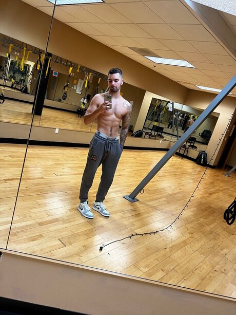 Nacktes geleaktes OnlyFans-Foto von Zack Smith