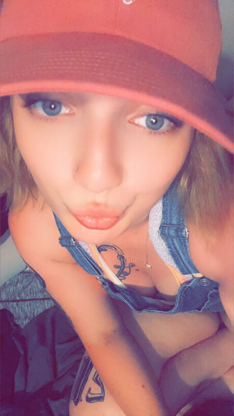 Nacktes geleaktes OnlyFans-Foto von Bella