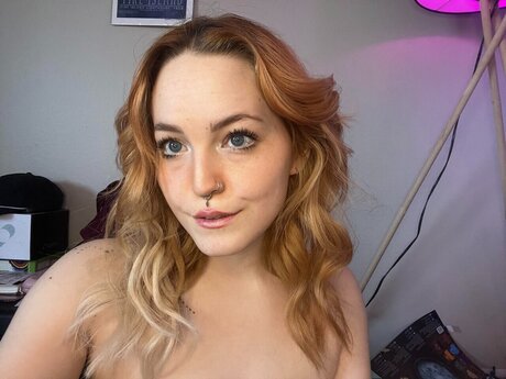 Nacktes geleaktes OnlyFans-Foto von Karma