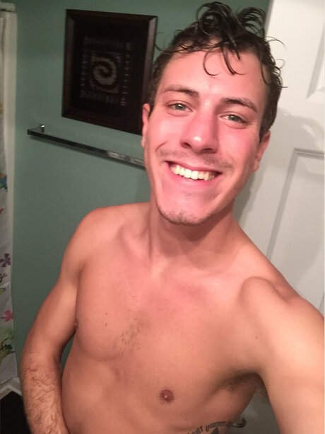 Nacktes geleaktes OnlyFans-Foto von Joey