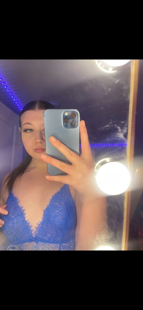 Nacktes geleaktes OnlyFans-Foto von Jj