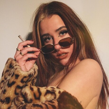Nacktes geleaktes OnlyFans-Foto von Emma Tyler Free