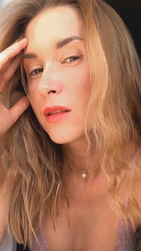 Nacktes geleaktes OnlyFans-Foto von     