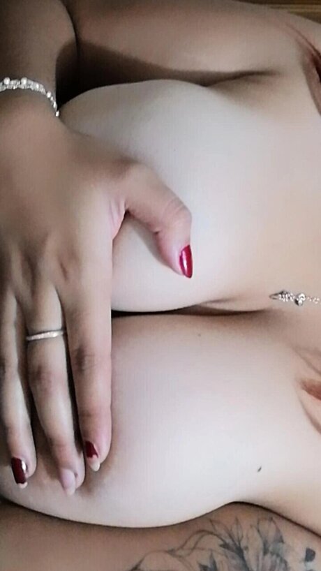 Nacktes geleaktes OnlyFans-Foto von Zarah Valentina