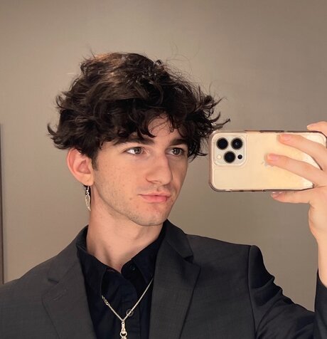 Nacktes geleaktes OnlyFans-Foto von Xander Santiago