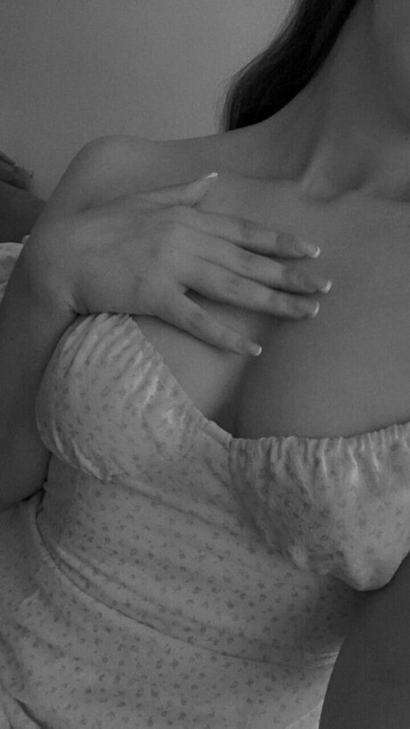 Nacktes geleaktes OnlyFans-Foto von Gabrielle