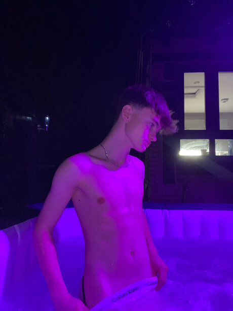 Nacktes geleaktes OnlyFans-Foto von Conner Twink 18