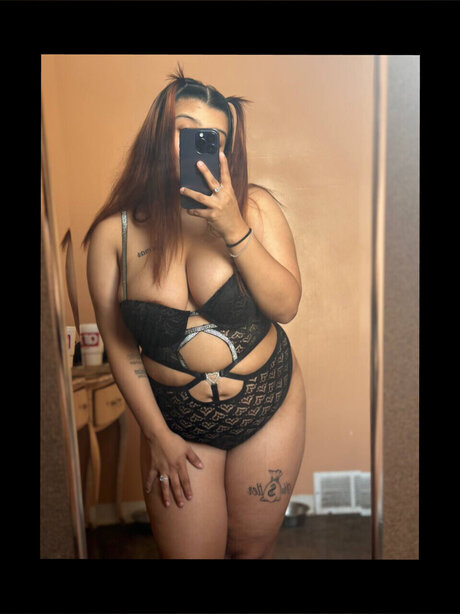 Nacktes geleaktes OnlyFans-Foto von Val 