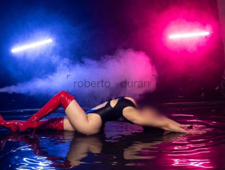 Nacktes geleaktes OnlyFans-Foto von Hotsinadventure