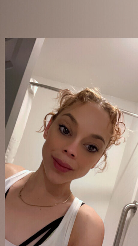 Nacktes geleaktes OnlyFans-Foto von Miss Jae