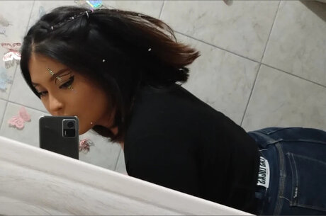 Nacktes geleaktes OnlyFans-Foto von Goddess Kiria