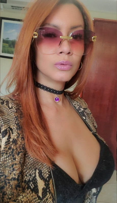 Nacktes geleaktes OnlyFans-Foto von Rebecca Myers
