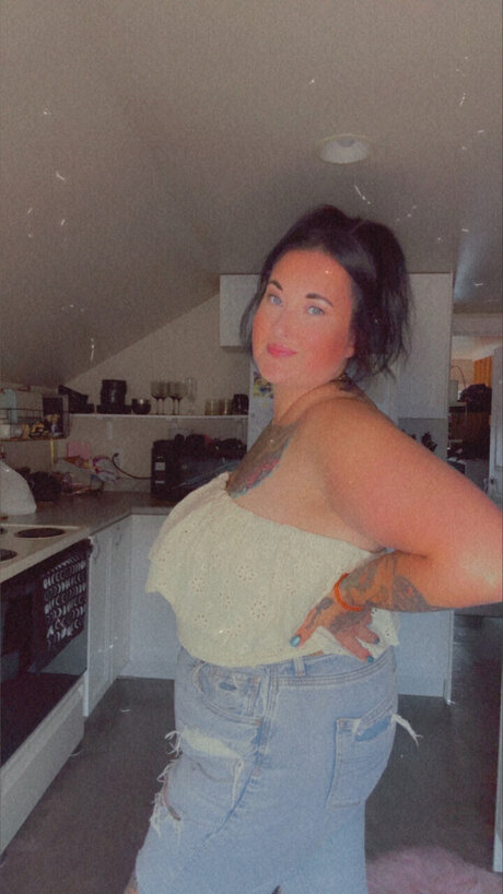 Nacktes geleaktes OnlyFans-Foto von Katie Whorror