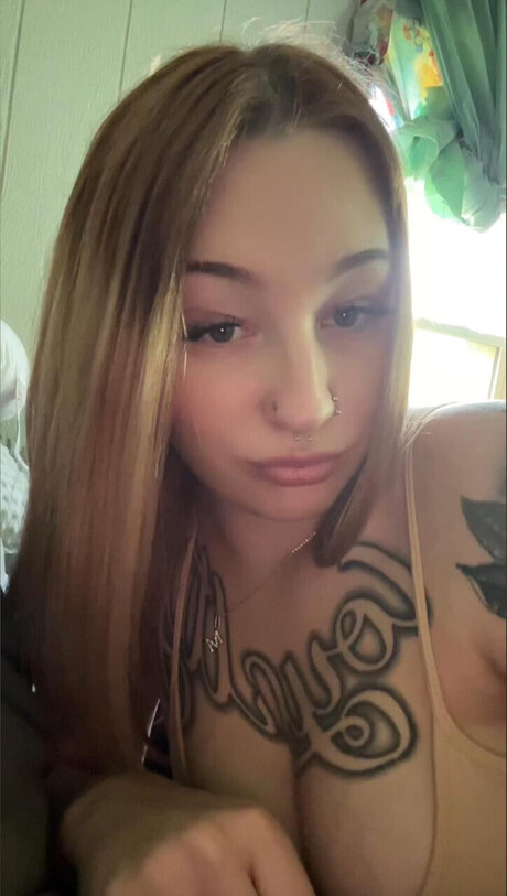 Nacktes geleaktes OnlyFans-Foto von Pjuicyyy