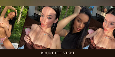 Nacktes geleaktes OnlyFans-Foto von Vikki Tiny Brunette