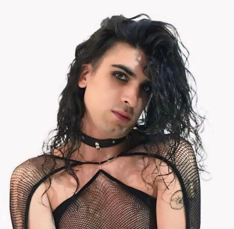 Nacktes geleaktes OnlyFans-Foto von Skinny Softboy