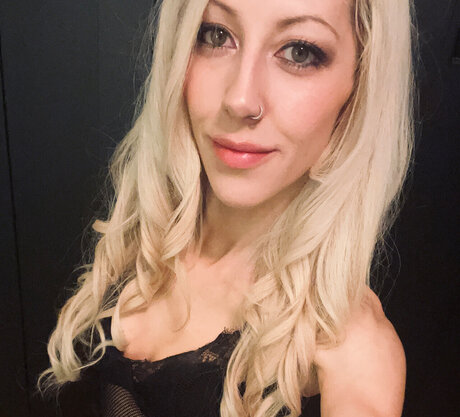 Nacktes geleaktes OnlyFans-Foto von Brooklyn