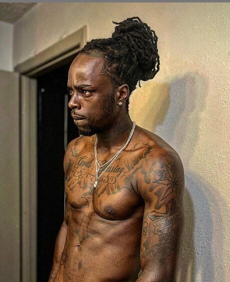 Nacktes geleaktes OnlyFans-Foto von Kingzay Thatruth Model