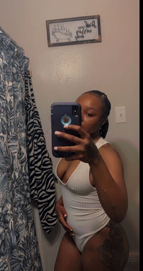 Nacktes geleaktes OnlyFans-Foto von Modacious